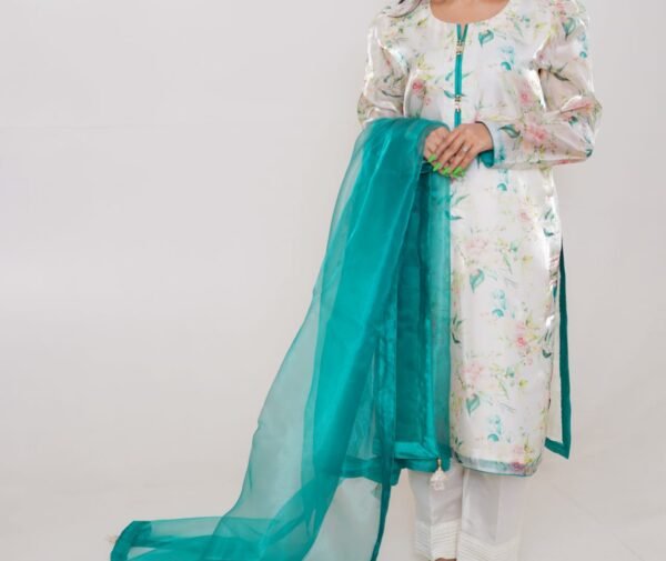 Sheesha Silk Azadi Outfit - Image 2