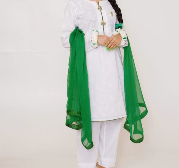 The Green Lily - Image 2
