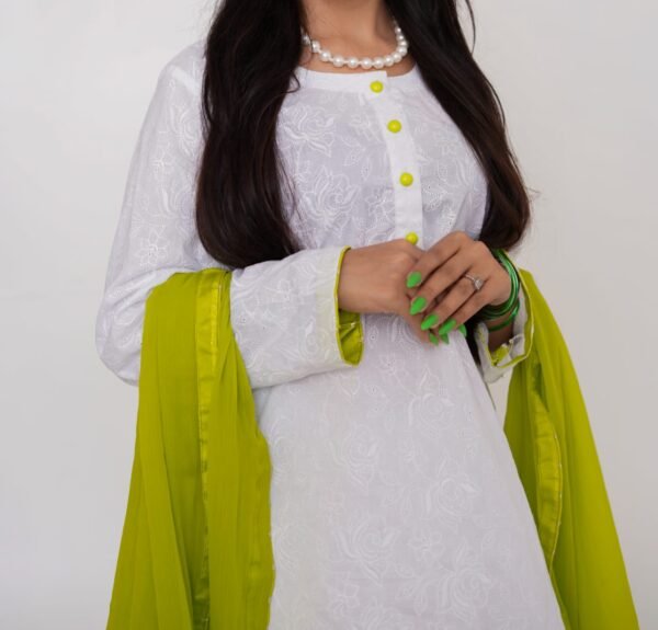 The Chikankari Gulaal - Image 2